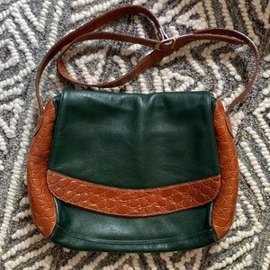 Vintage Leather purse. In great shape!